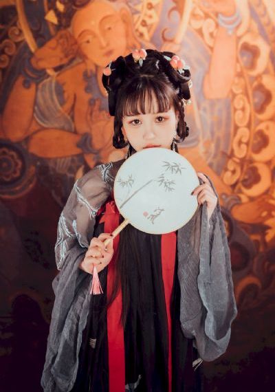 公爵的契约未婚妻_1080免费观看视频
