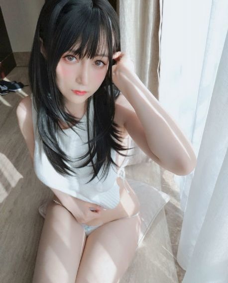 从后面挺进朋友未婚妻视频_高清版完整版未删减